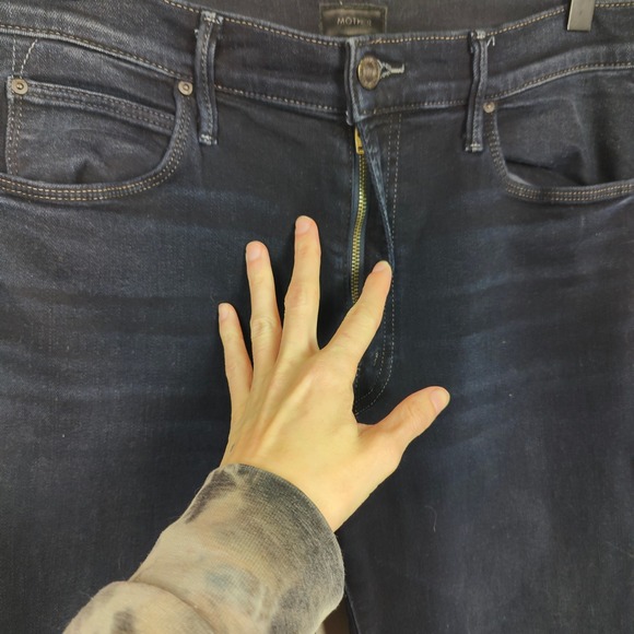 MOTHER The Stunner Zip Two Step Fray Jeans Womens 30 Dark Wash Last Call Skinny - Picture 5 of 12